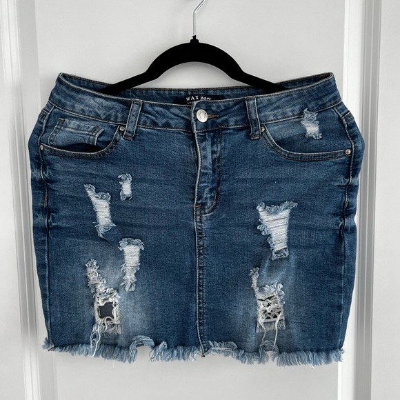 Denim ripped mini skirt - Picture 2 of 7